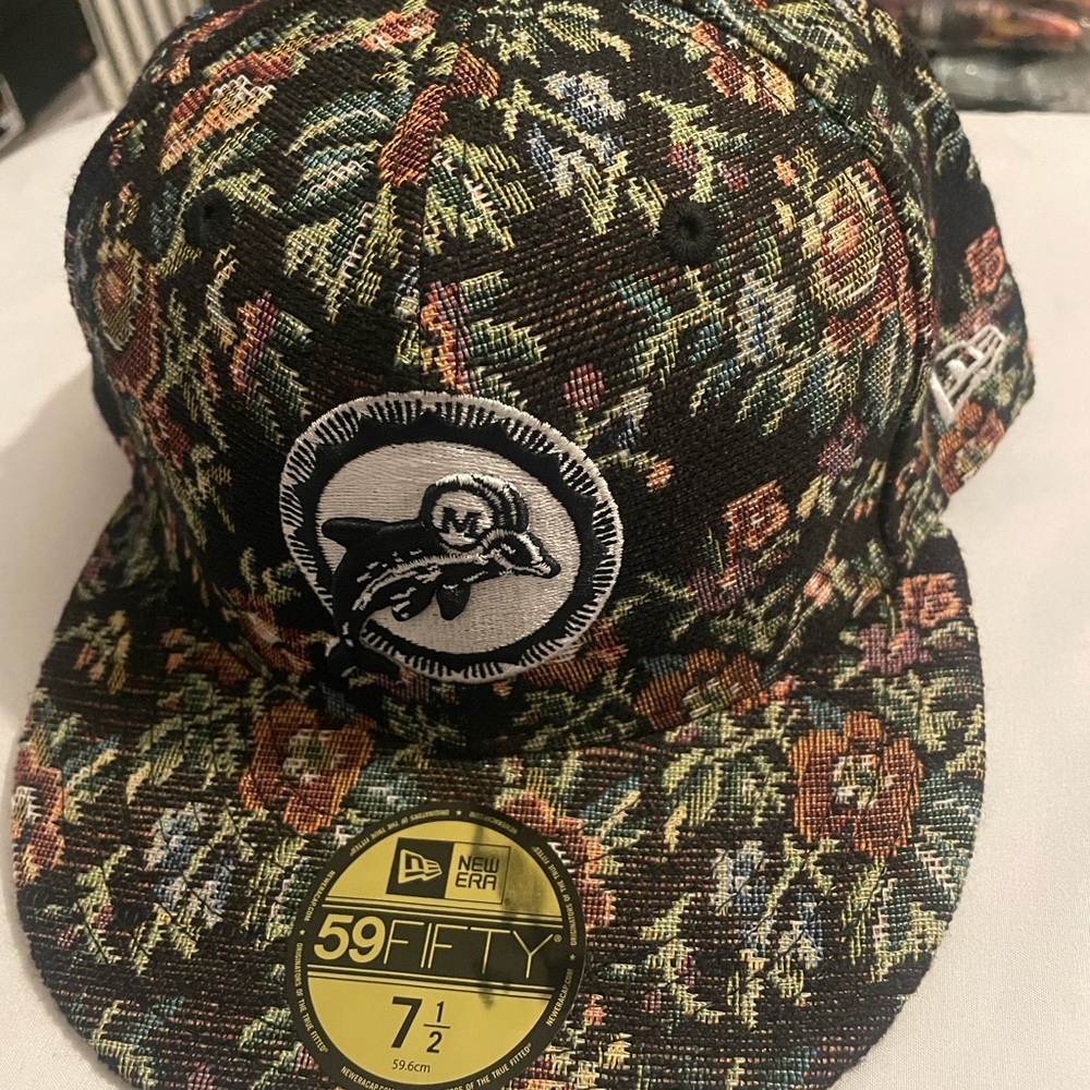 New Era Miami Dolphins 'Black Floral Tapestry' 59FIFTY fitted hat in size 7 1/2